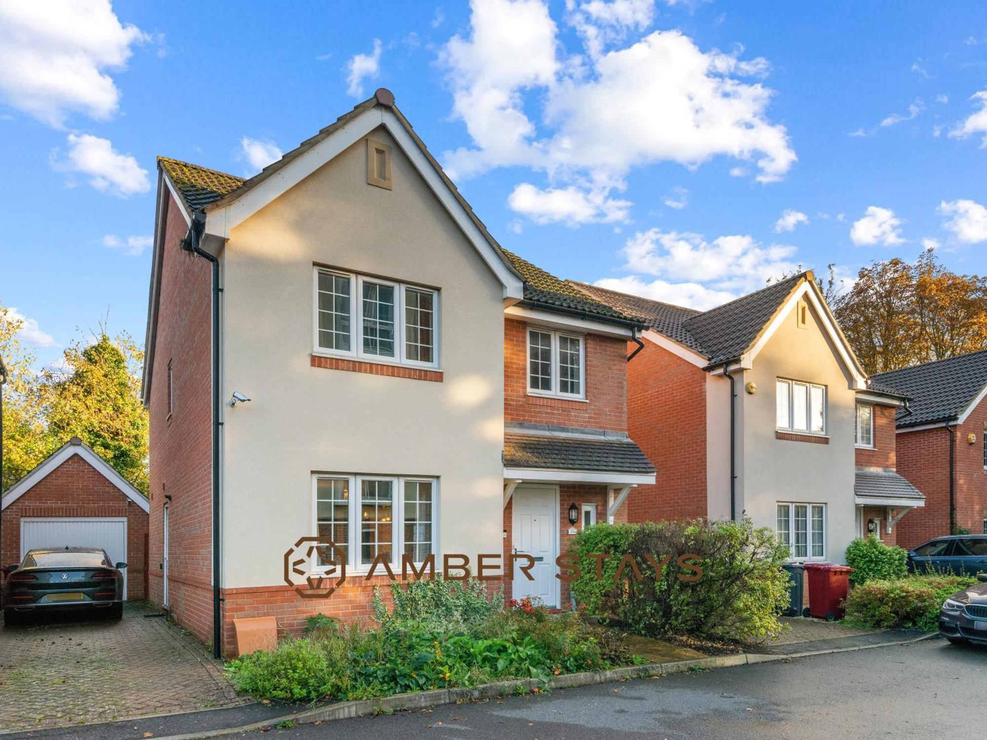 Spacious 5 Bed House In Reading By Amber Stays, Perfect For Business & Contractors, Sleeps 12! Exterior foto