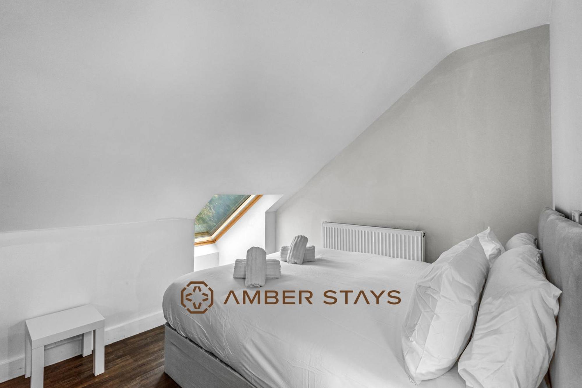 Spacious 5 Bed House In Reading By Amber Stays, Perfect For Business & Contractors, Sleeps 12! Exterior foto